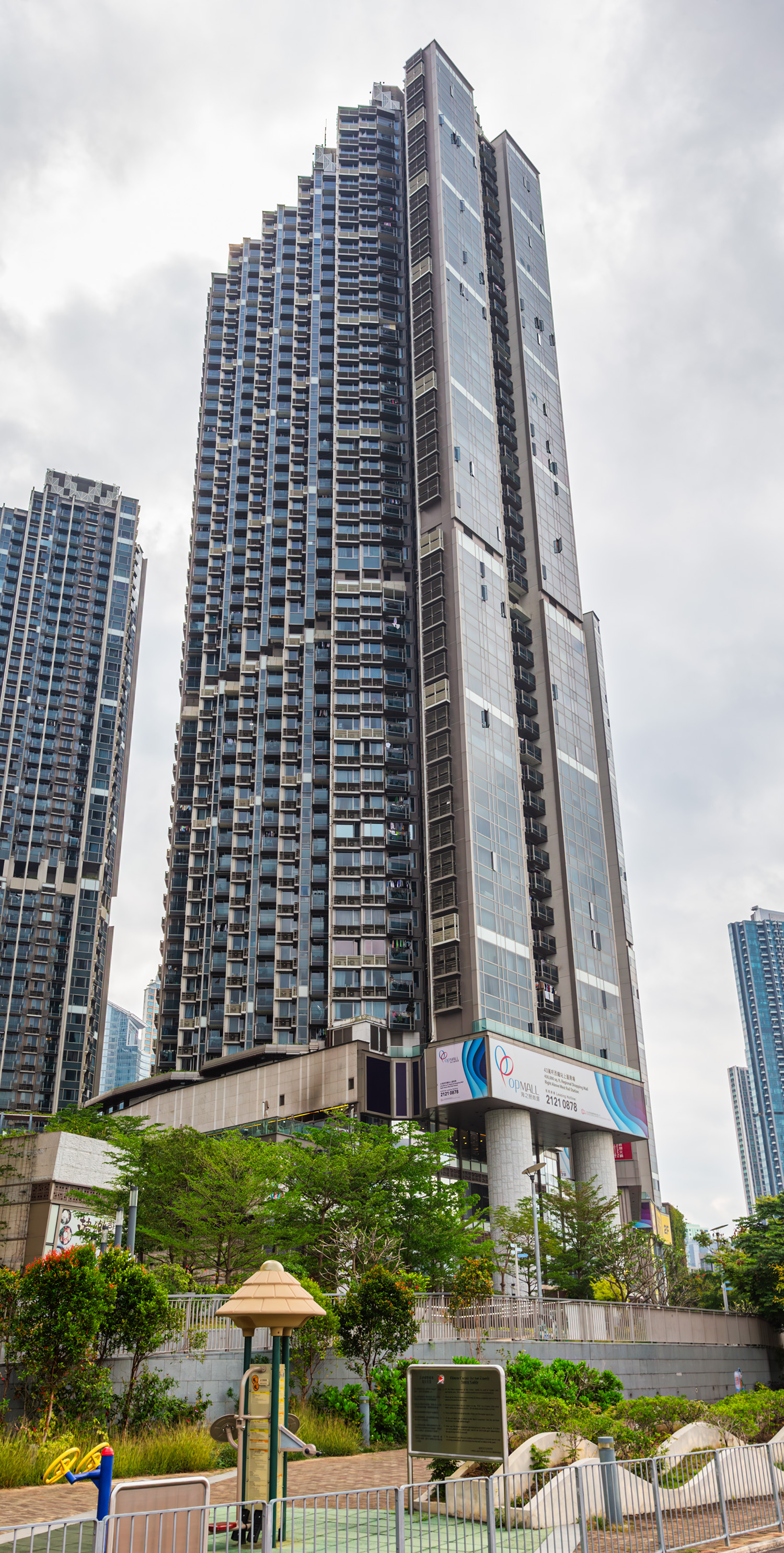 Ocean Pride Tower 3, Hong Kong - Looking up. © Mathias Beinling